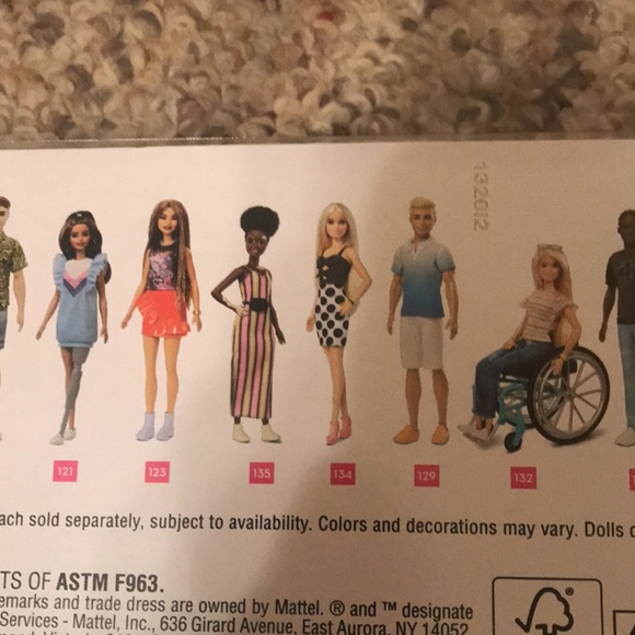 Fashionista Barbie - Picture 7 of 8